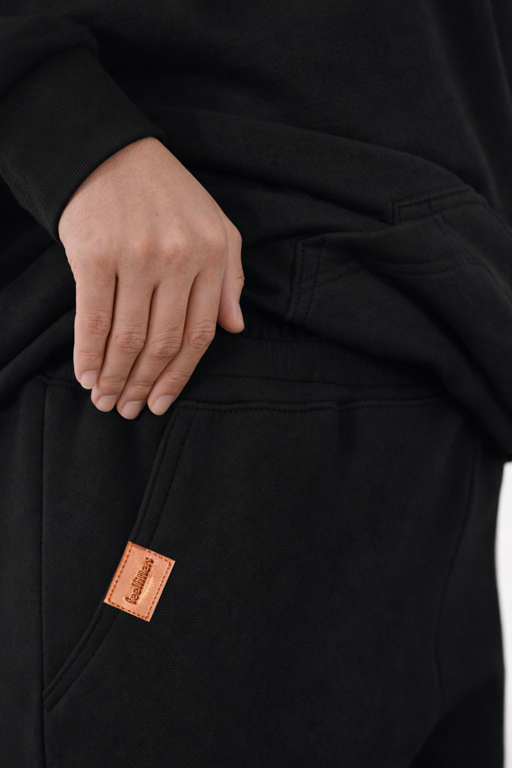 BLACK-BAGGY FIT SWEATPANT