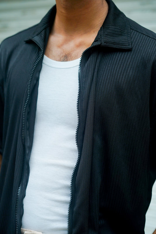 BAGGY FIT KNITTED ZIPPER HALF SLEEVES SHIRT