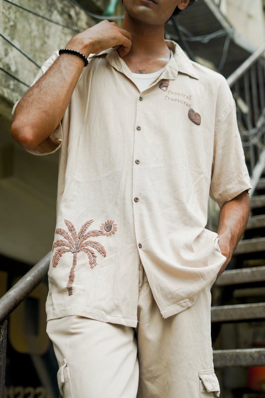 BAGGY FIT BEIGE RESORT COLLAR SHIRT.