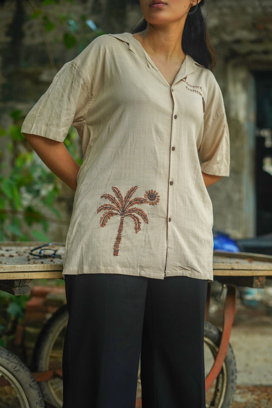 BEIGE RESORT COLLAR BAGGY FIT SHIRT.